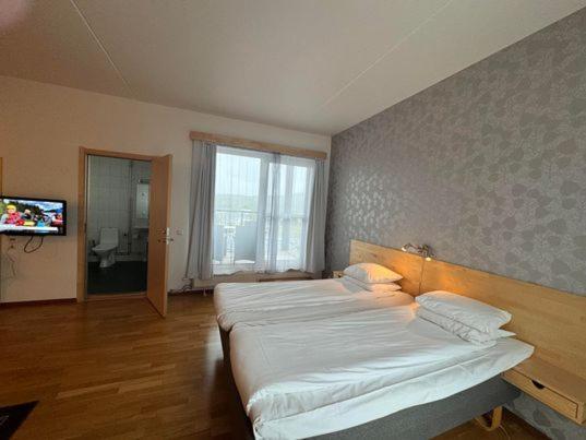 Hotell Arjaeng Екстер'єр фото