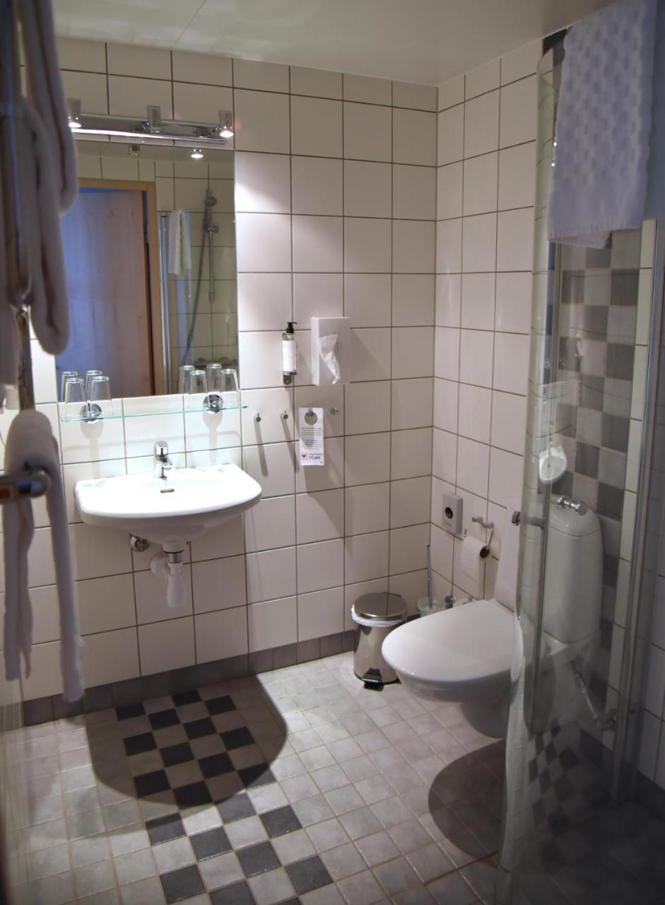 Hotell Arjaeng Екстер'єр фото