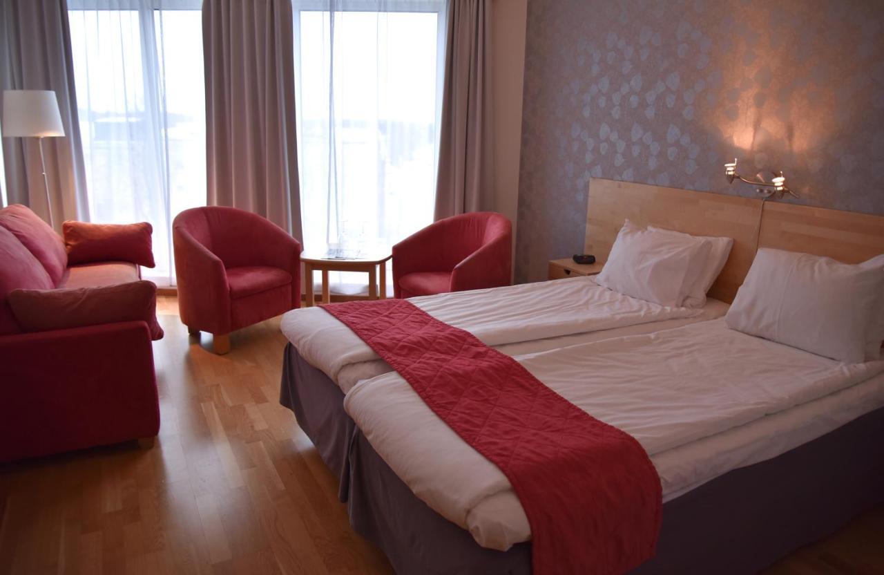 Hotell Arjaeng Екстер'єр фото