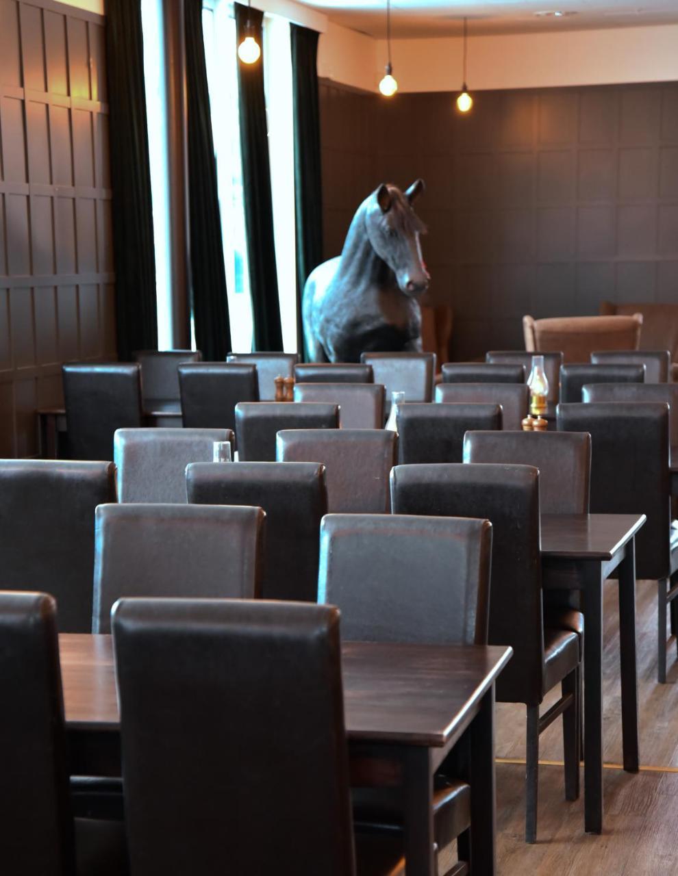 Hotell Arjaeng Екстер'єр фото