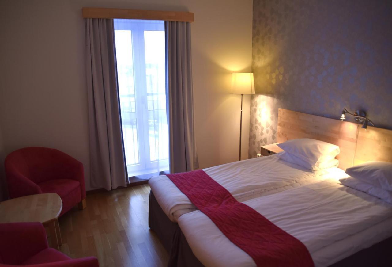Hotell Arjaeng Екстер'єр фото