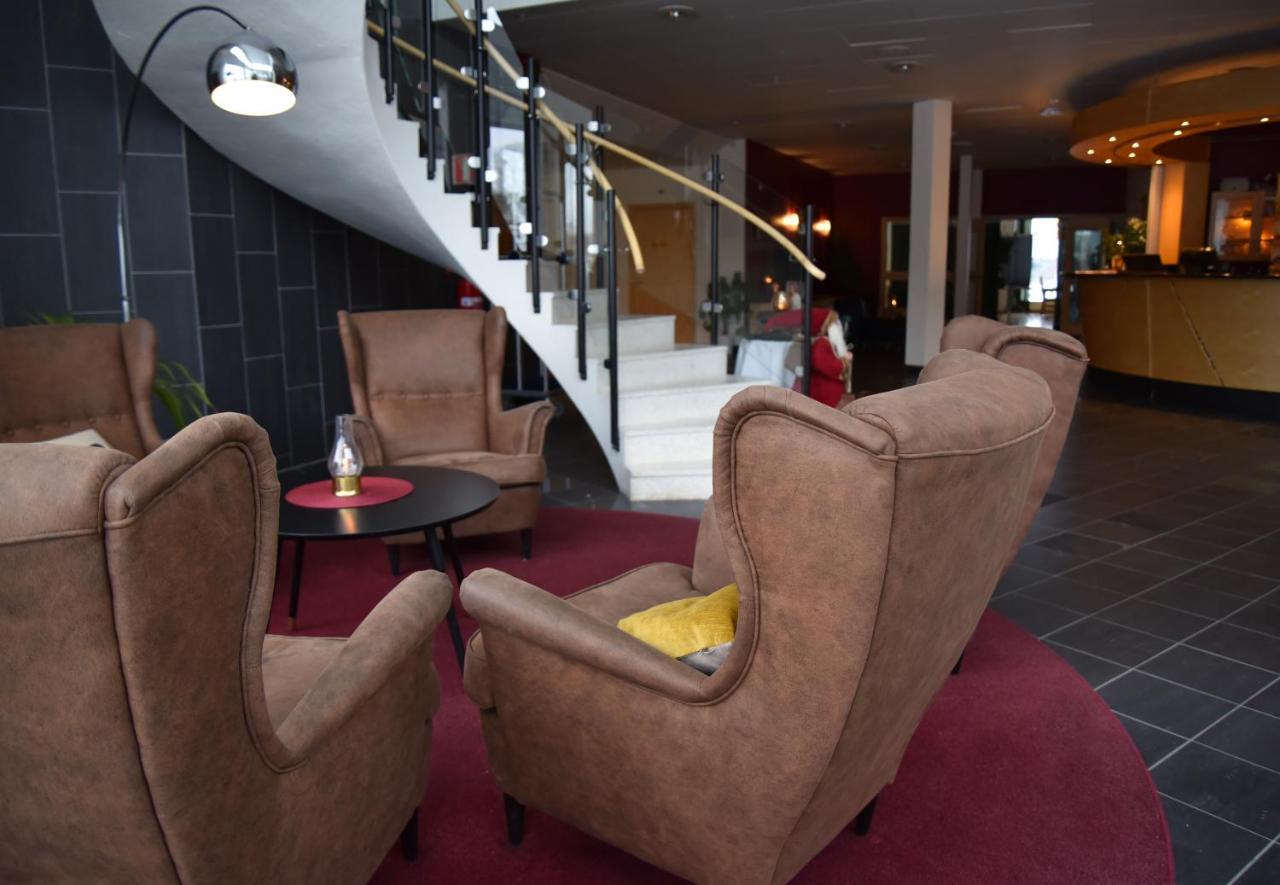 Hotell Arjaeng Екстер'єр фото